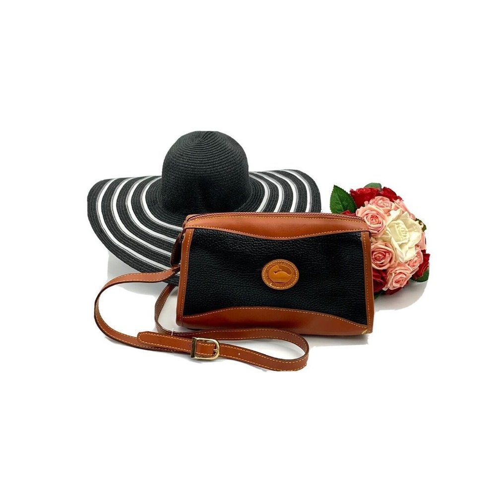 Vintage Purse Dooney Bourke Black & Tan Leather